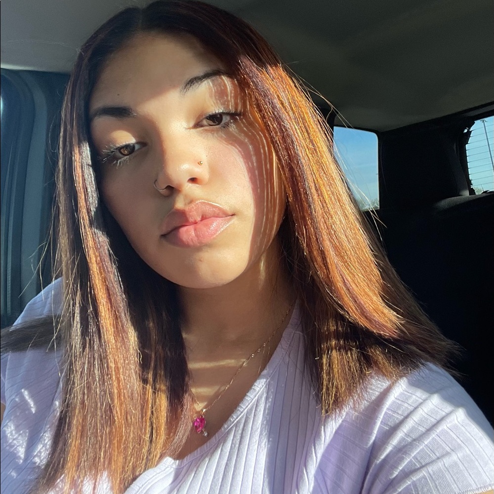 Meet your Posher, Makayla